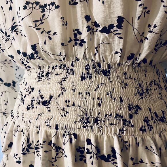 Blue Life Cora Top, Barcelona Floral, Size Small, White with Black Print - Picture 4 of 10